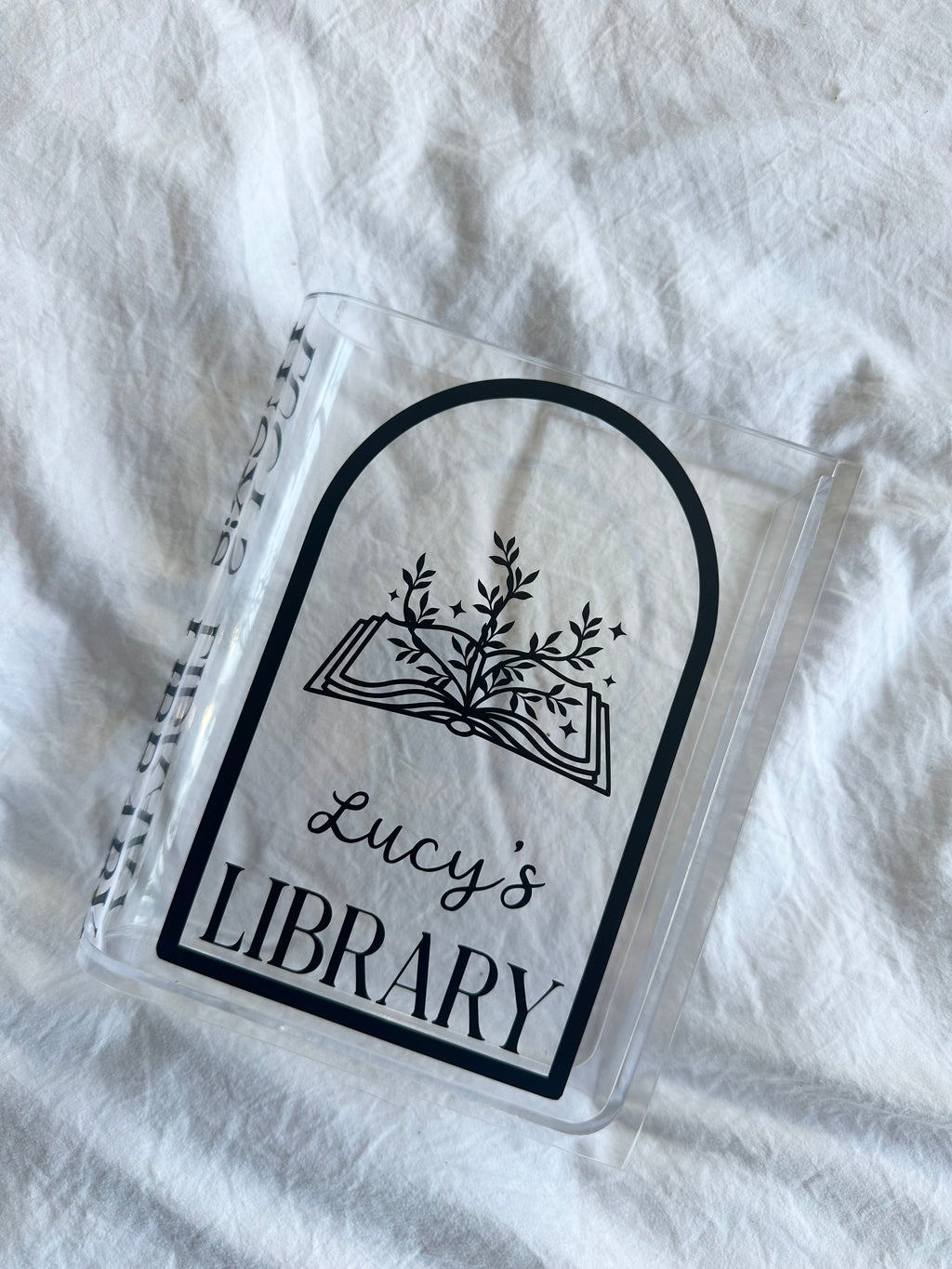 Book vase - custom name library 📚