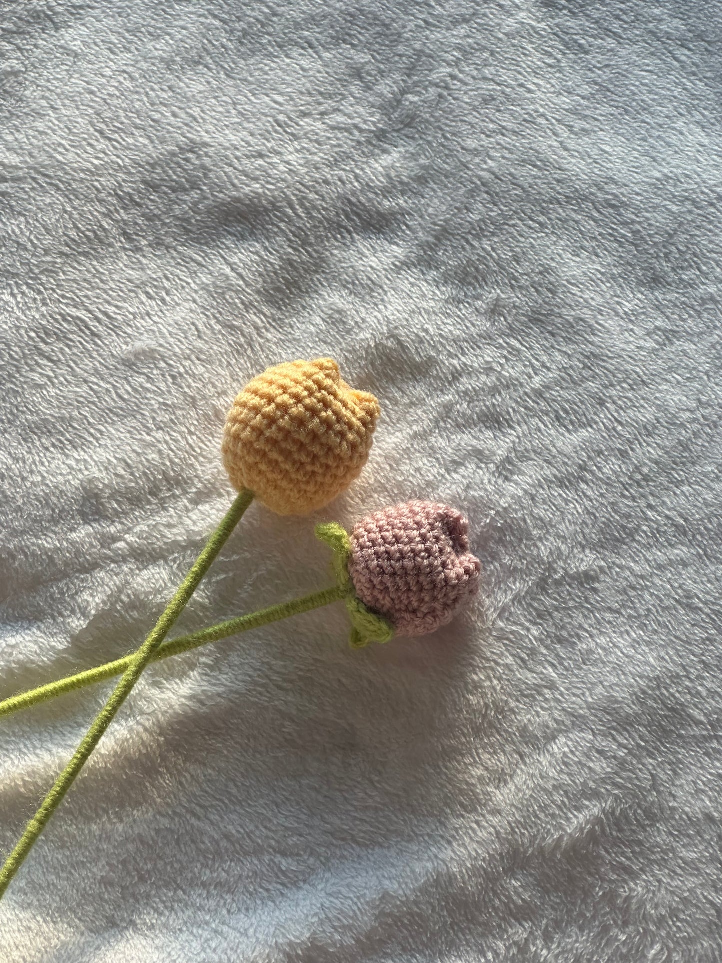 Tulip flower stem - crochet