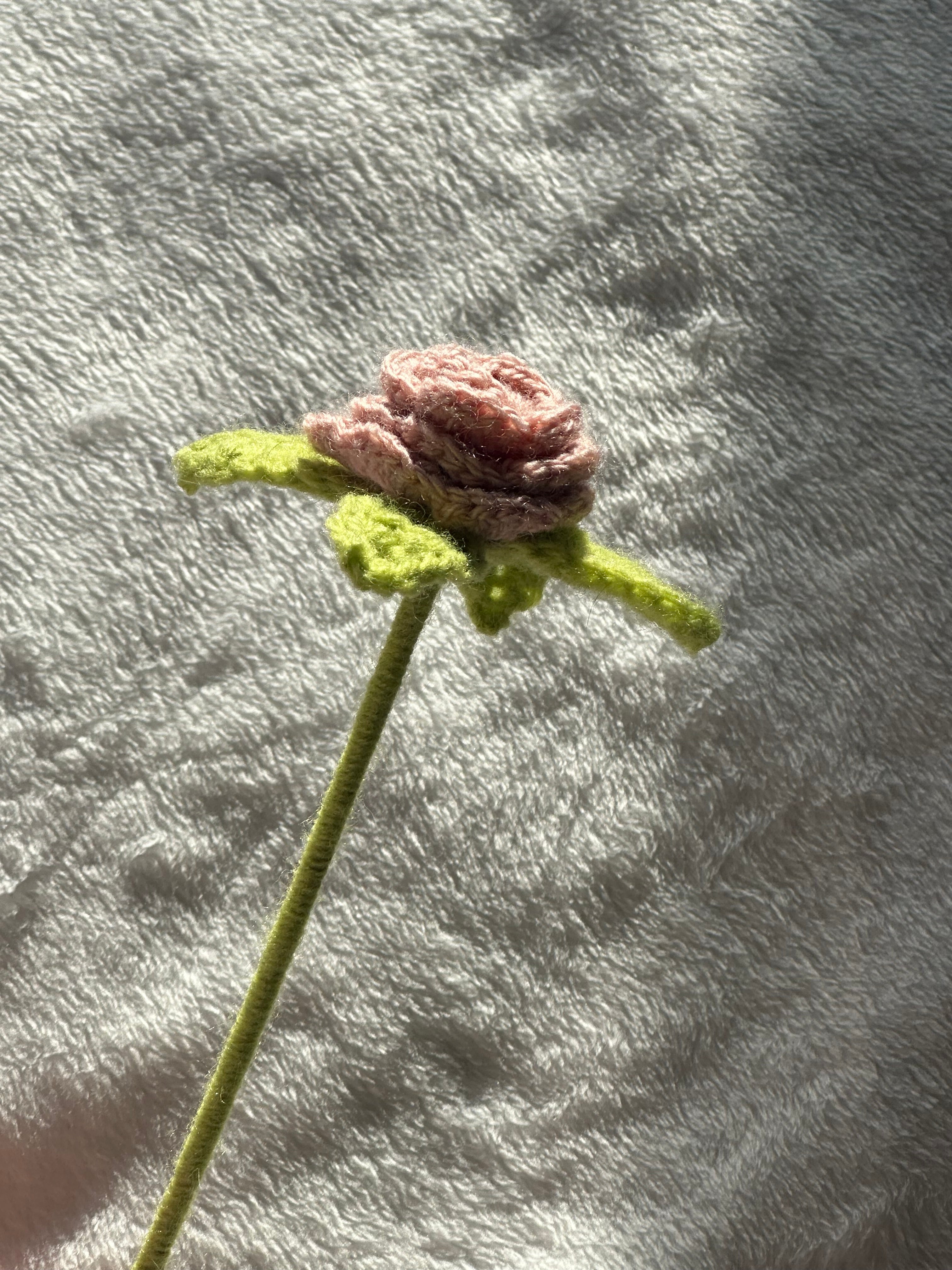 Rose flower stem - crochet