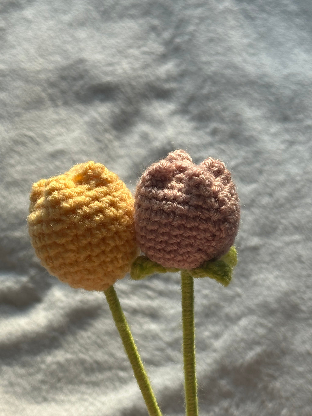 Tulip flower stem - crochet