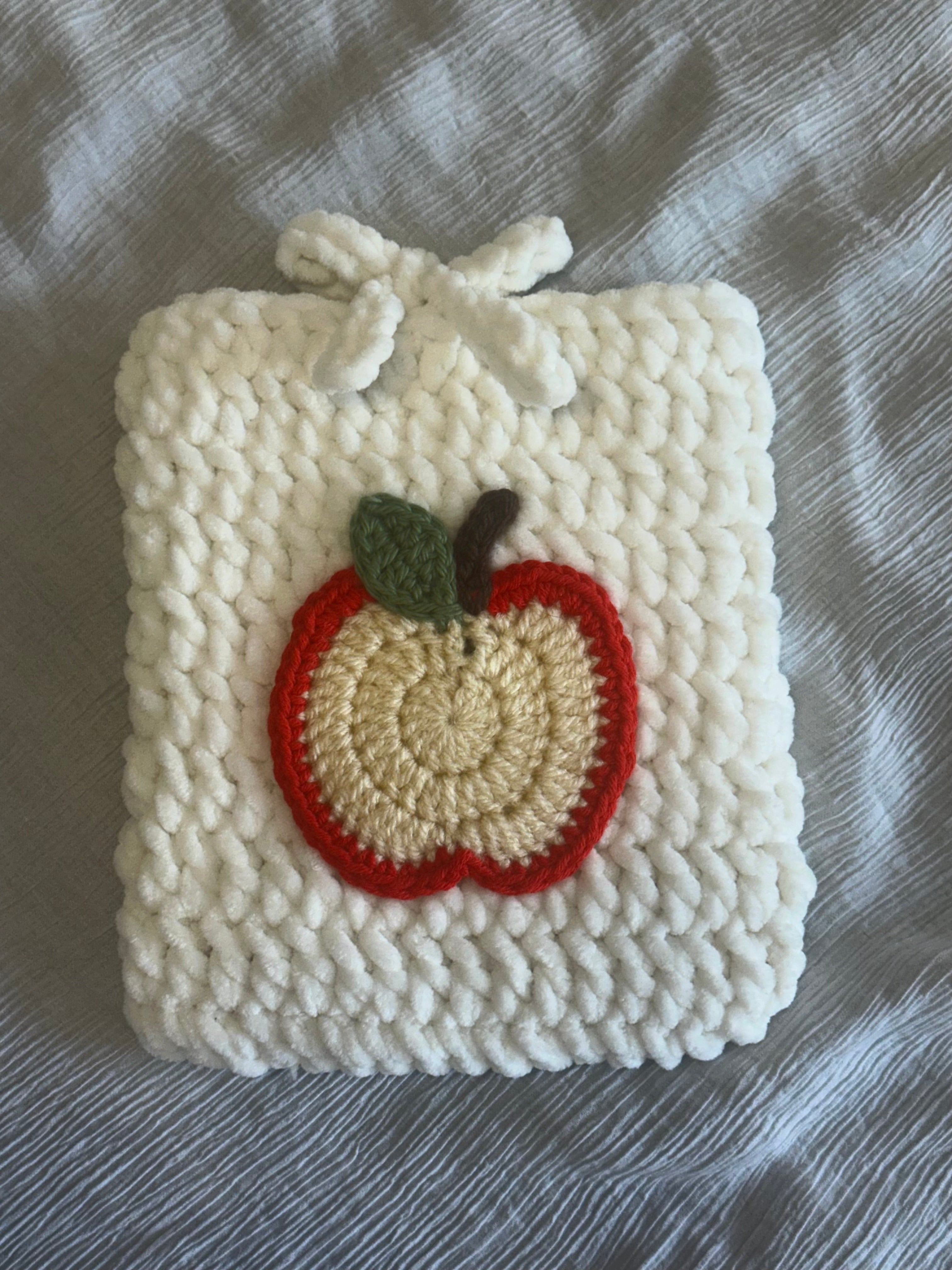 Apple book & E-reader sleeve